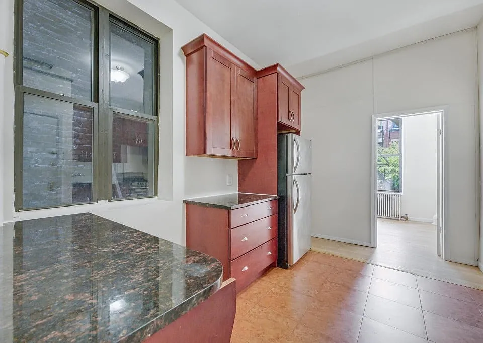 61 E 3rd St #3