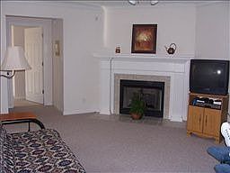 4th image of 1102 Lucas Wayne Dr
