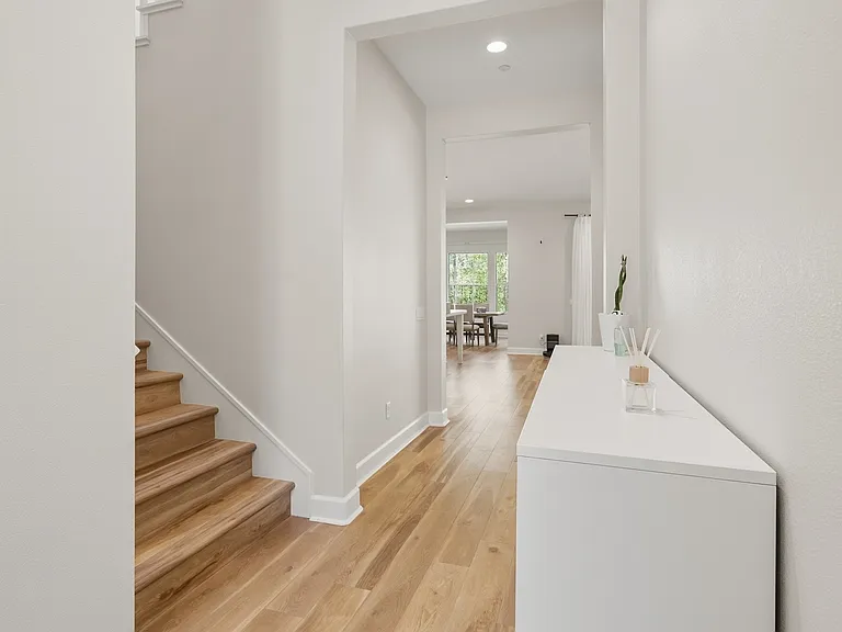 21217 Rockview Ter — Photo 2