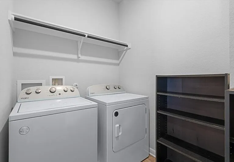 2120 Alice Jay Way — Photo 43