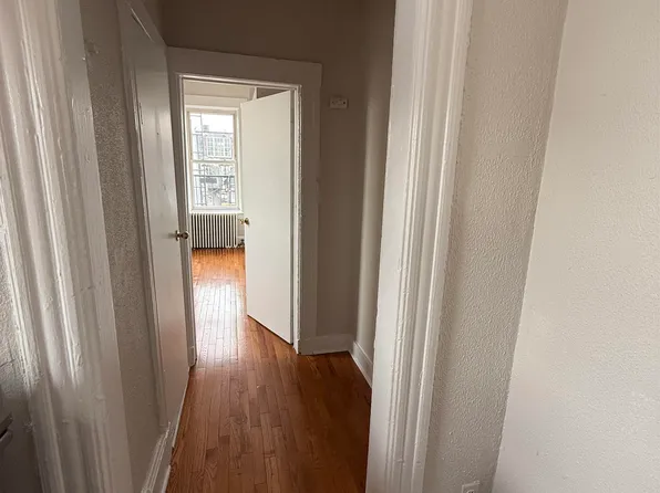 467 Pavonia Avenue image 12 of 12