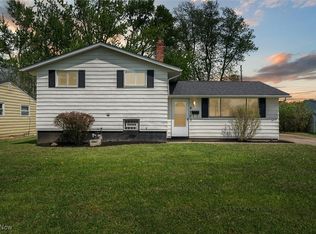 6705 Tupelo Dr, Bedford Heights, OH
