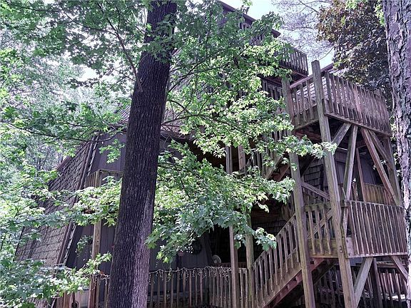 3rd image of 3200 Rim Cove Dr APT 172