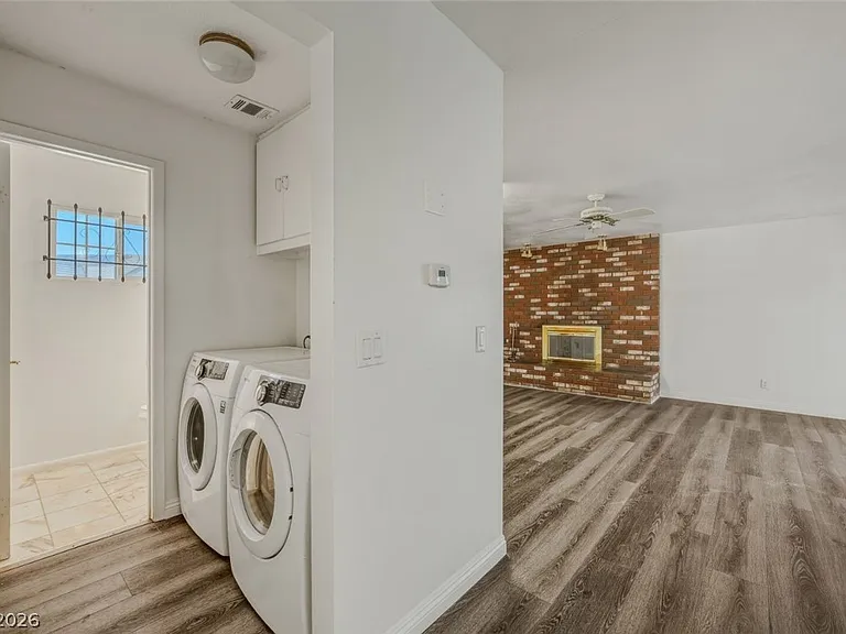 6760 W Oakey Blvd — Photo 19