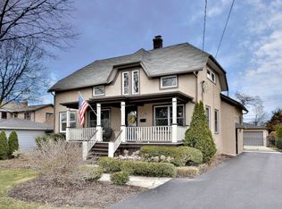 820 Elm St, Western Springs, IL 60558