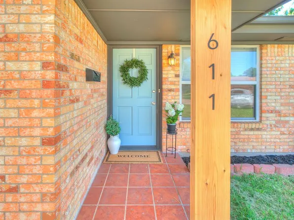 611 Spruce Dr, Yukon, OK 73099