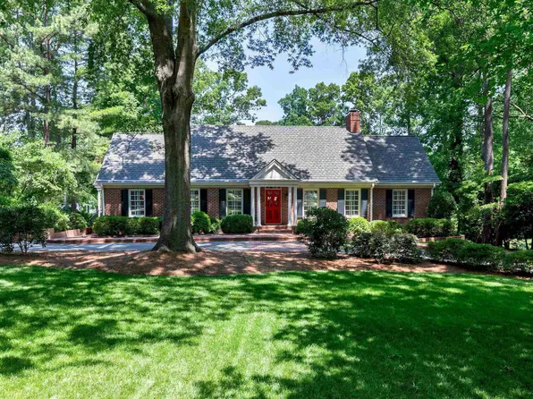 208 Glasgow Rd, Cary, NC 27511