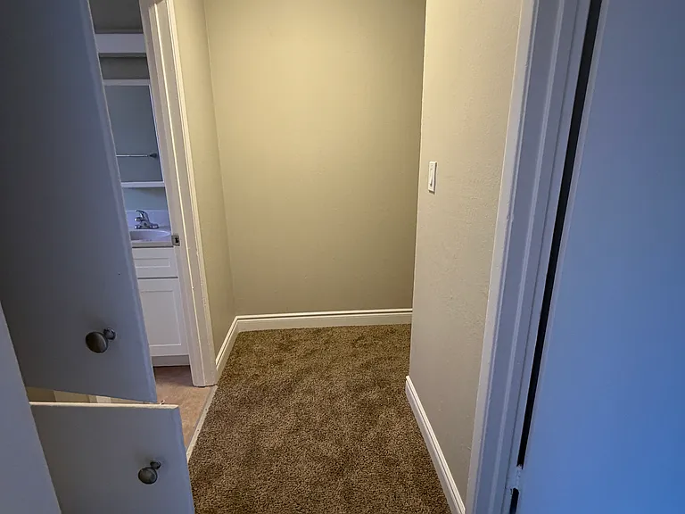 2124 90th Ave #3 — Photo 12