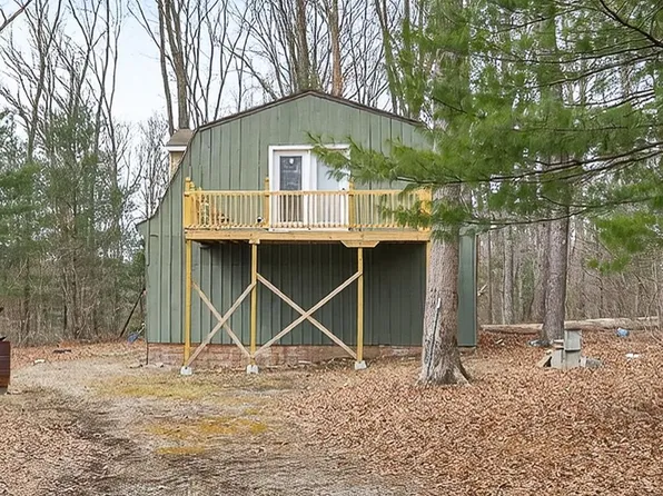 1015 Brown Creek Dr, Crossville, TN 38571