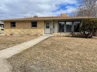 1308 5th Ave NW, Jamestown, ND 58401