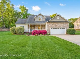 117 Chandler Dr, Mocksville, NC 27028