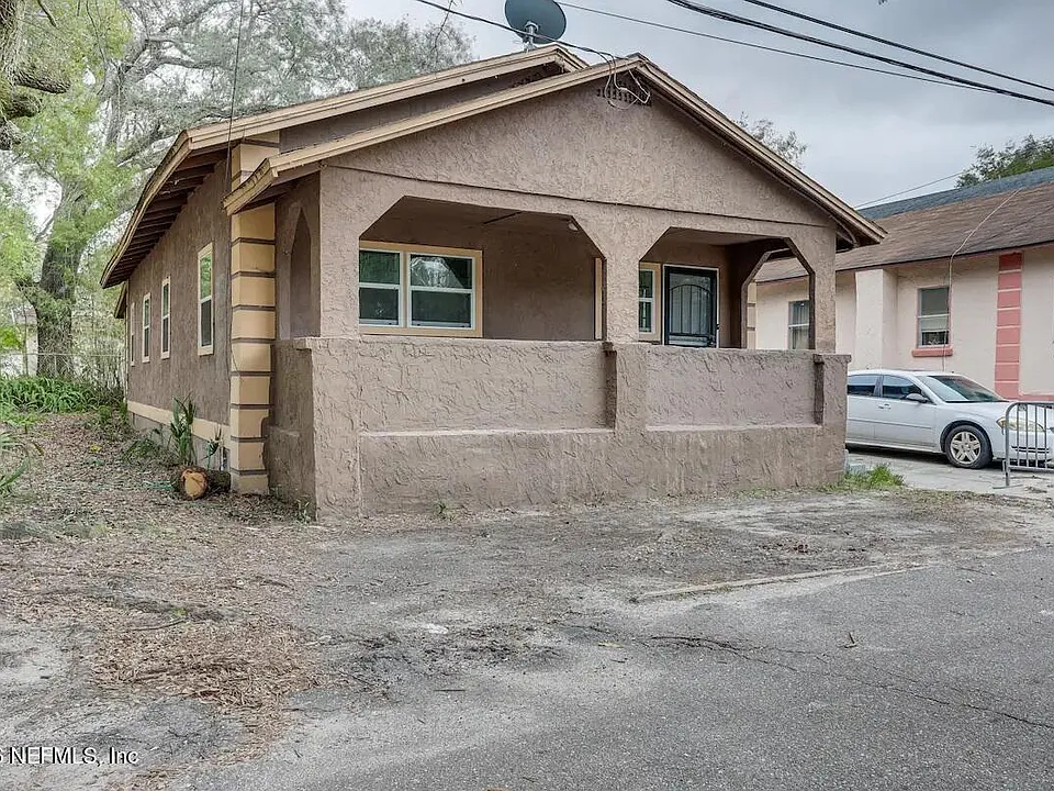 1538 Pasco St