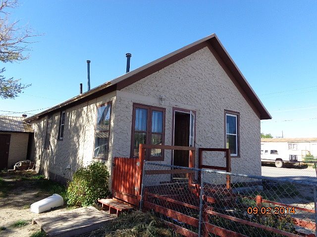 2nd image of 102 E Center St