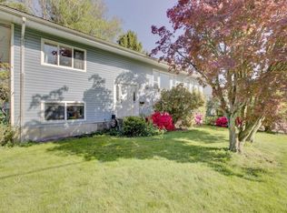 8505 Howard Cres, Chilliwack, BC V2P 5R5