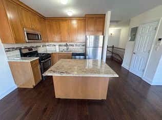 24-14 23rd Ave #3, Astoria, NY 11105