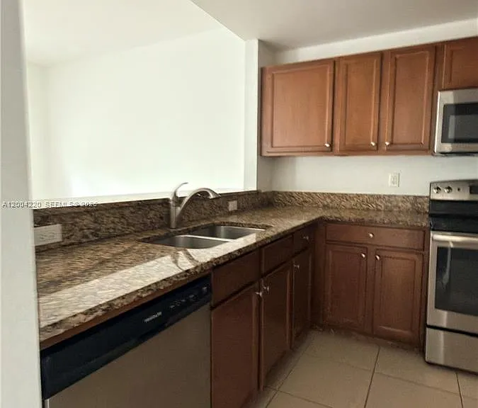 8900 NW 97th Ave #104 — Photo 8