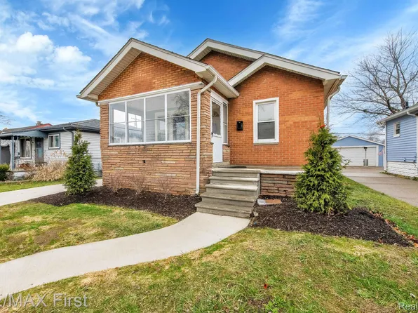 605 E Woodruff Ave, Hazel Park, MI 48030