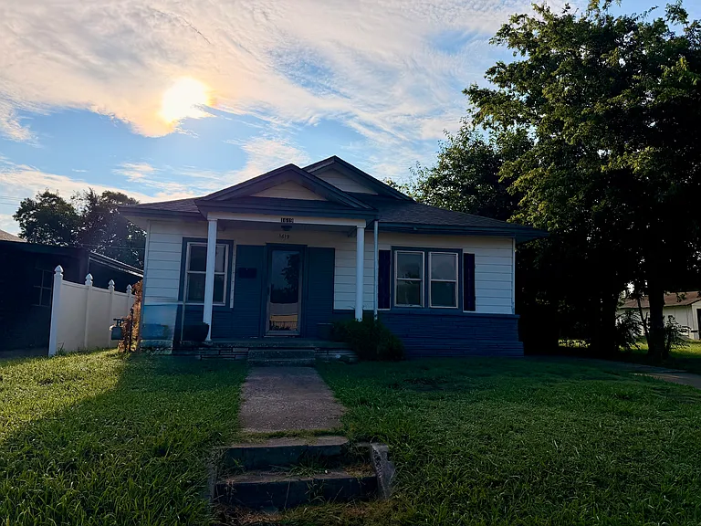1619 N Beard Ave — Photo 2