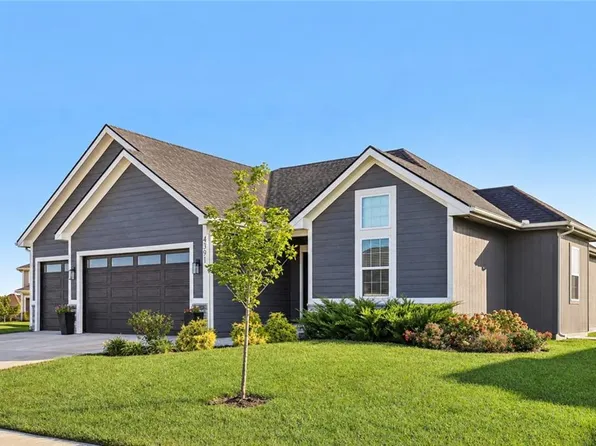 4391 Aspen Dr, Basehor, KS 66007
