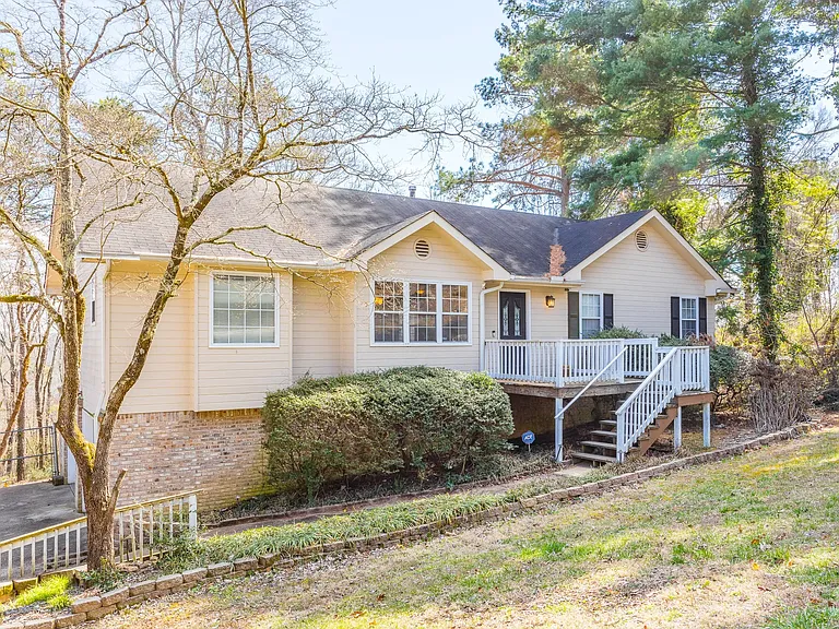 4948 Montcrest Dr — Photo 34