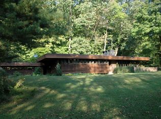 86 Grayrock Rd, Clinton, NJ 08809