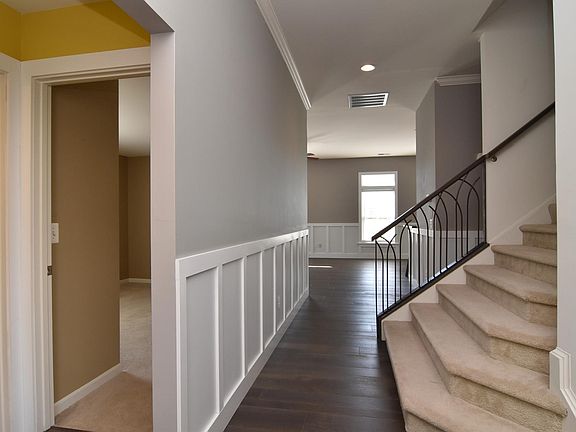 3rd image of 37387 Oxford Ct