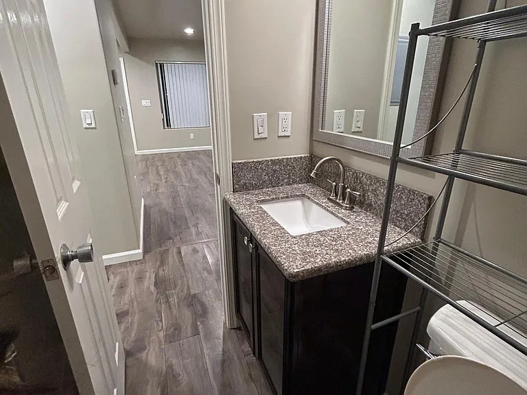 438 Santa Mariana Ave — Photo 10