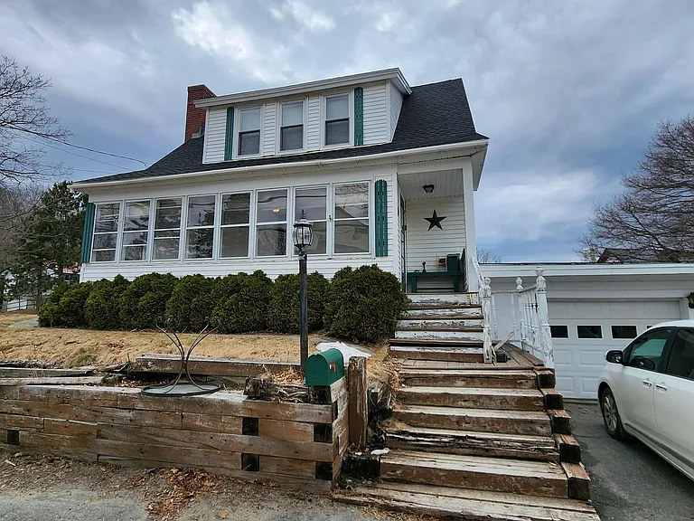 344 Katahdin Ave — Photo 11