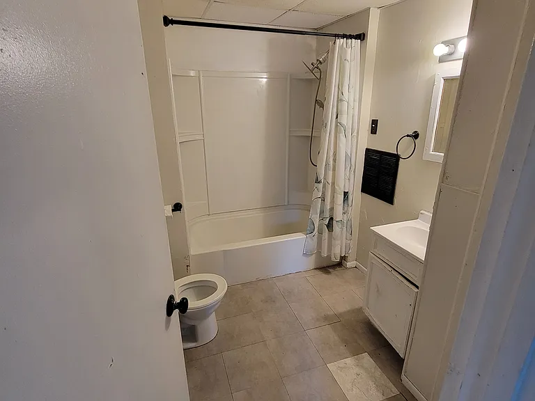 806 S Ashland Ave — Photo 10