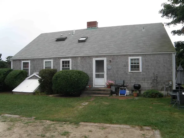 24 Smiths Way, Edgartown, MA 02539