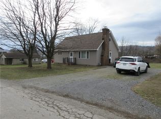 932 Marion Ave, Ellwood City, PA 16117