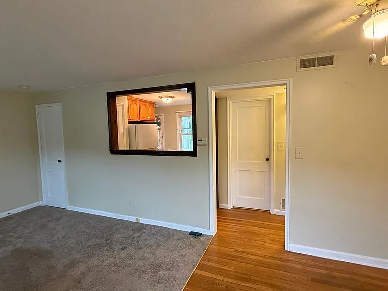 227 Spencer St — Photo 3