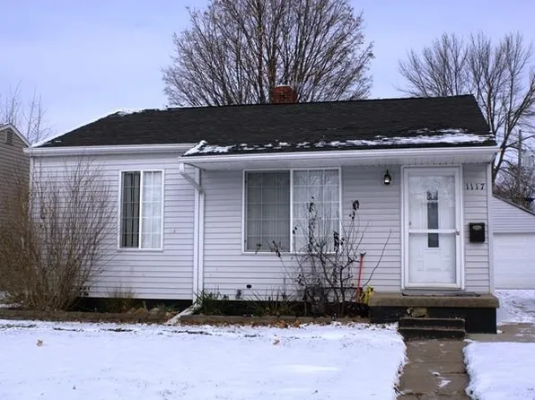 1117 Lorraine Ave, Waterloo, IA 50702