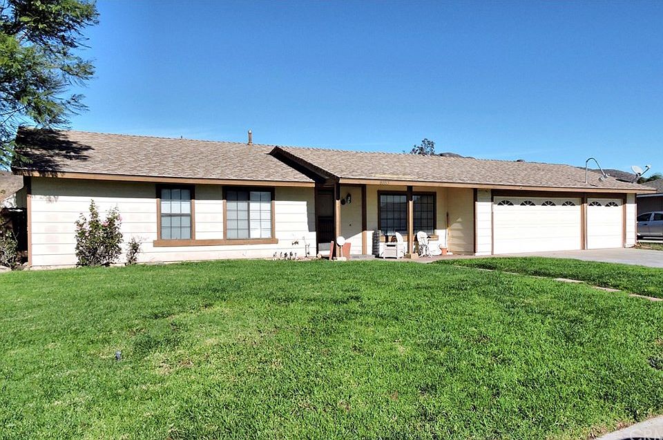 2nd image of 8353 Stonewood Ln