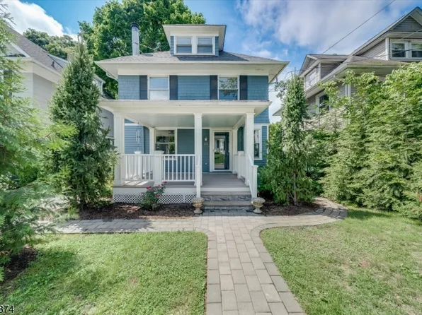 22 Shadyside Ave, Summit, NJ 07901