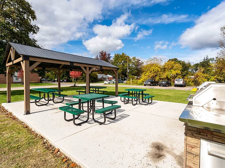 Parks at Concorde — Photo 12