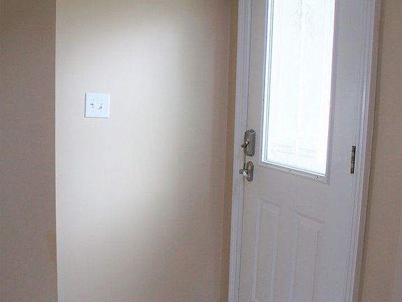 3rd image of 10 Lucille St #B
