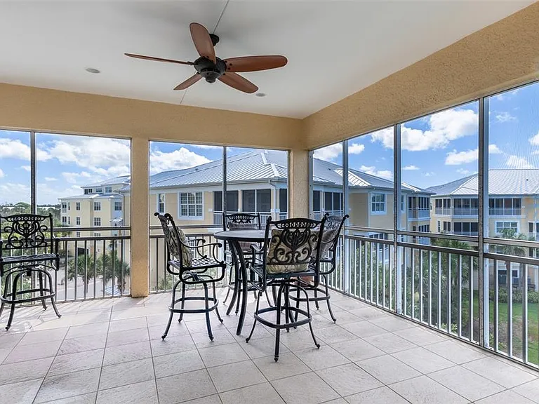 8581 Amberjack Cir #301 — Photo 33
