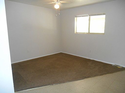 5th image of 2503 SE 6th St APT 17