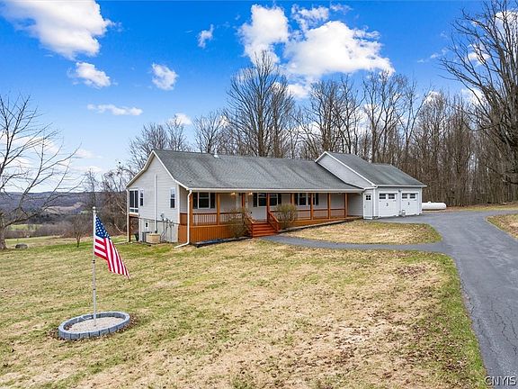 2nd image of 3094 Johnnycake Hill Rd