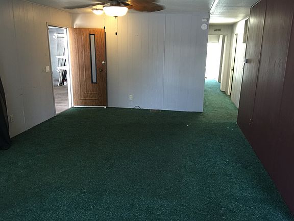 4th image of 2700 E Valley Pkwy Space 61