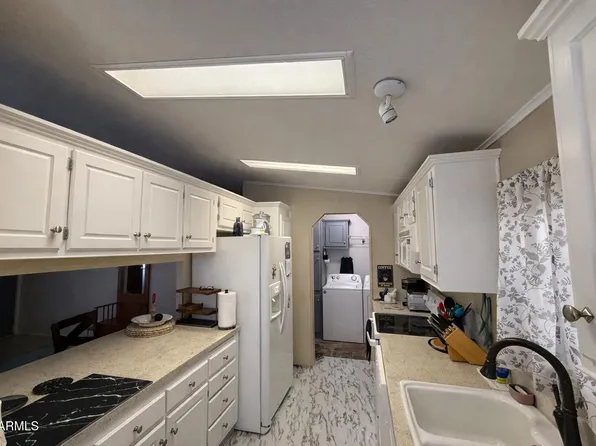 2400 E Baseline Avenue #153, Apache Junction, AZ 85119