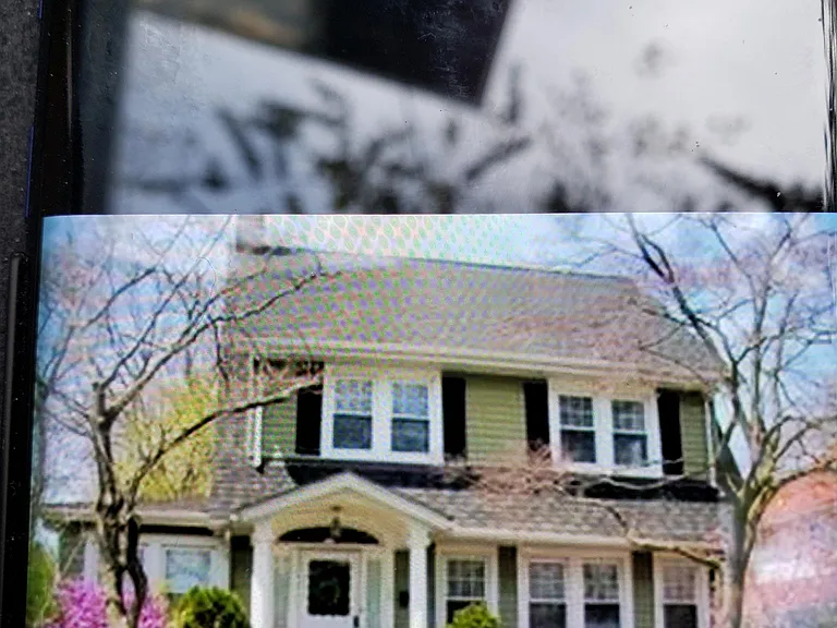15 Roosevelt Ave — Photo 1
