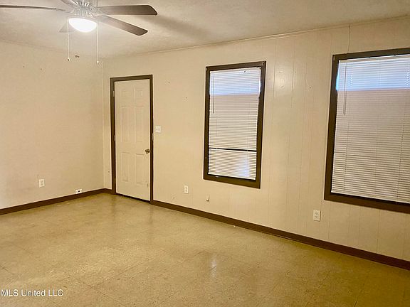 2nd image of 615 Central Ave