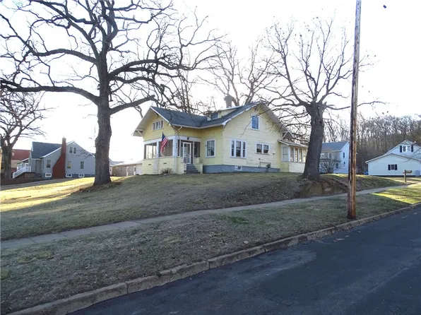 604 5th Avenue E, Durand, WI 54736