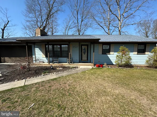 1542 Westwood Dr, Vineland, NJ 08360