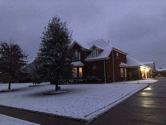 2nd image of 83 Littleton Way