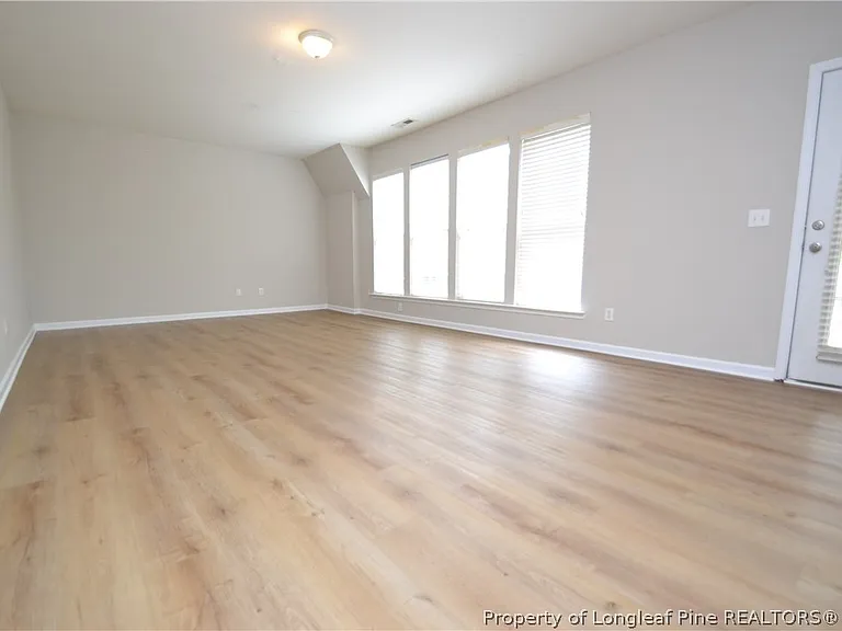7830 Clover Creek Ct — Photo 39