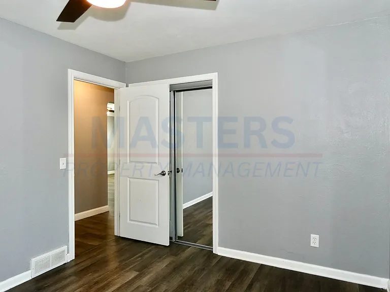 827 Wall St — Photo 14