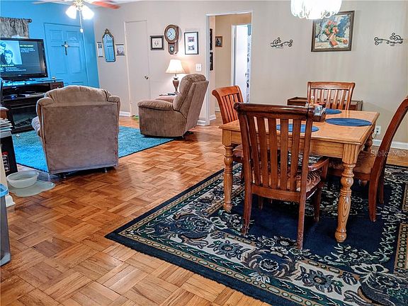 3rd image of 6022 Linneal Beach Dr